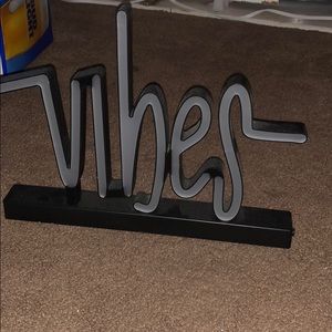 LED “vibes” dorm sign